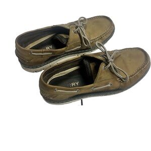 Sperry Men's Tan Leather Billfish 3-Eye boat shoes.